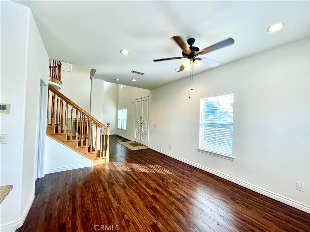 209 E Duarte Road