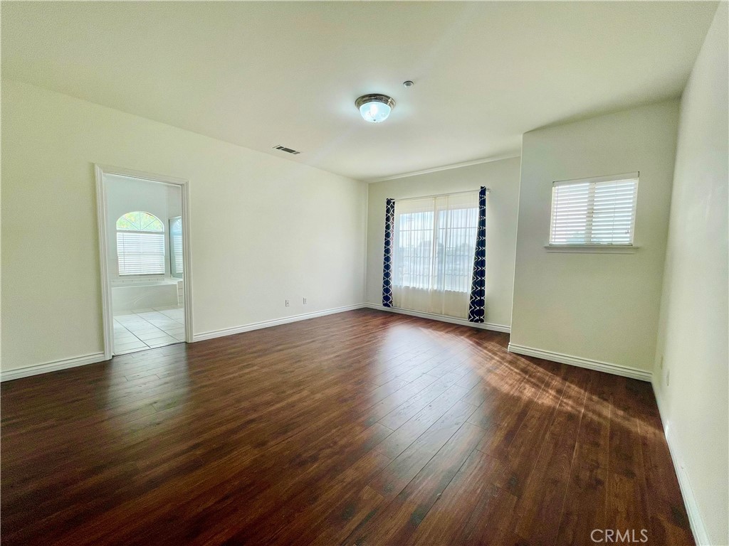 209 E Duarte Road