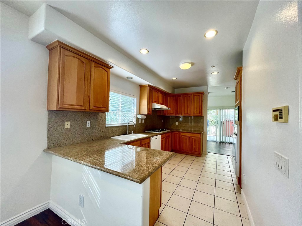 209 E Duarte Road
