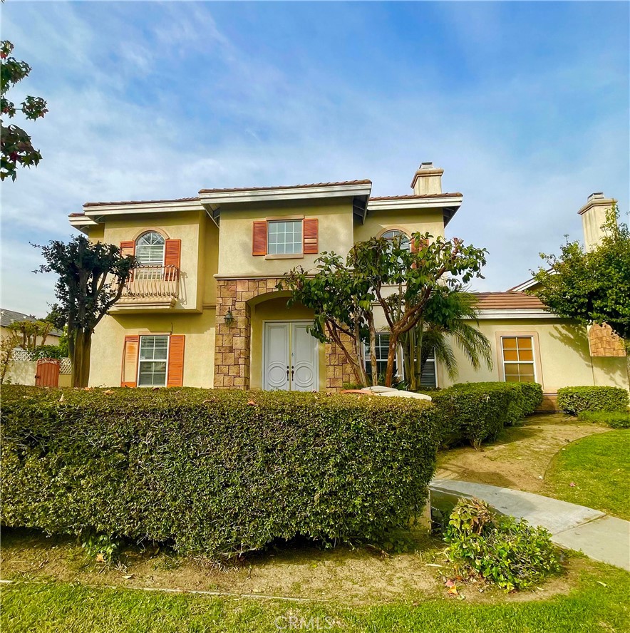 209 E Duarte Road