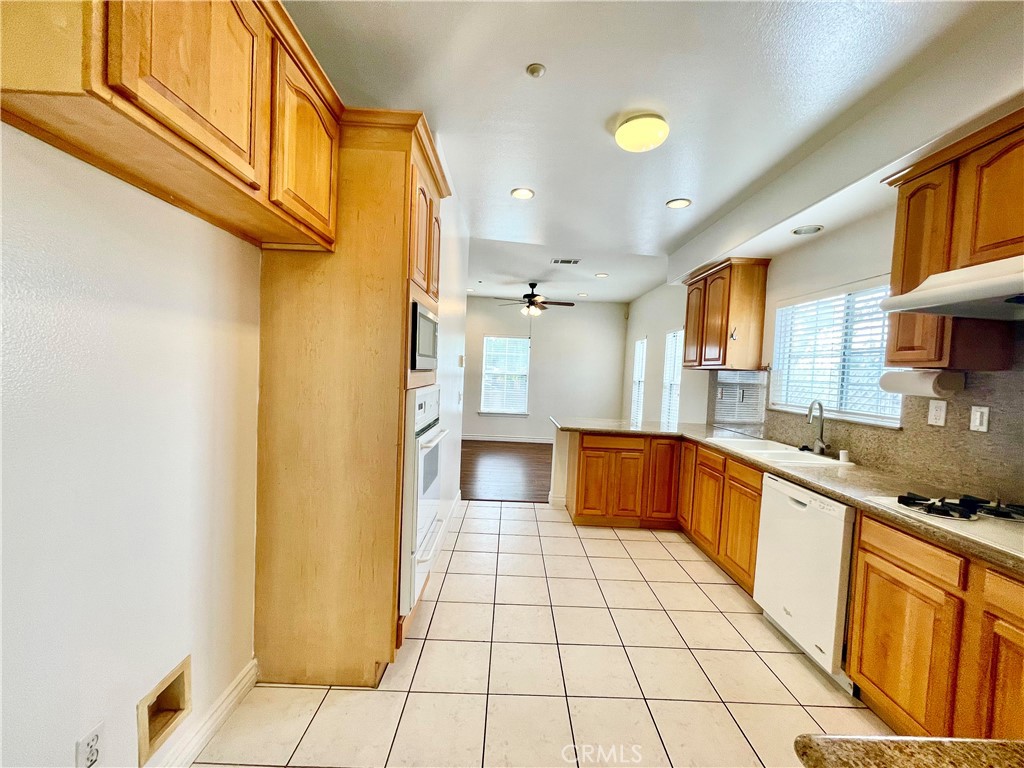 209 E Duarte Road