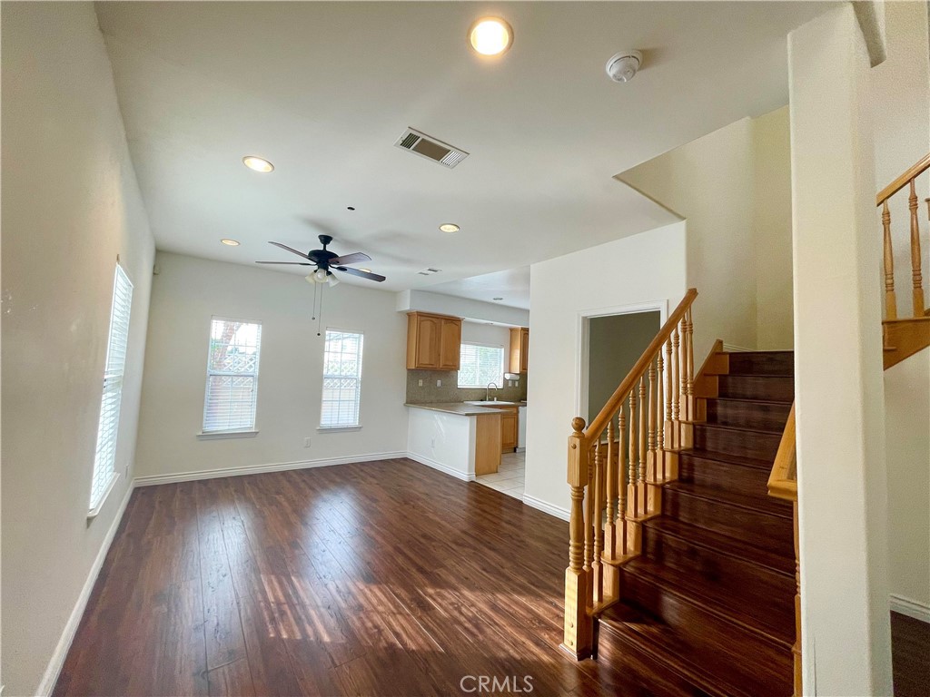 209 E Duarte Road