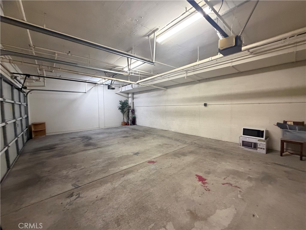 631 Ave Fairview A