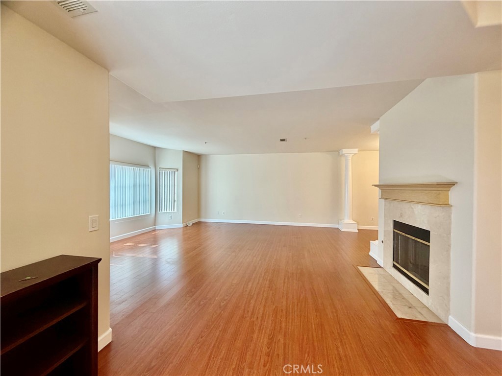 631 Ave Fairview A