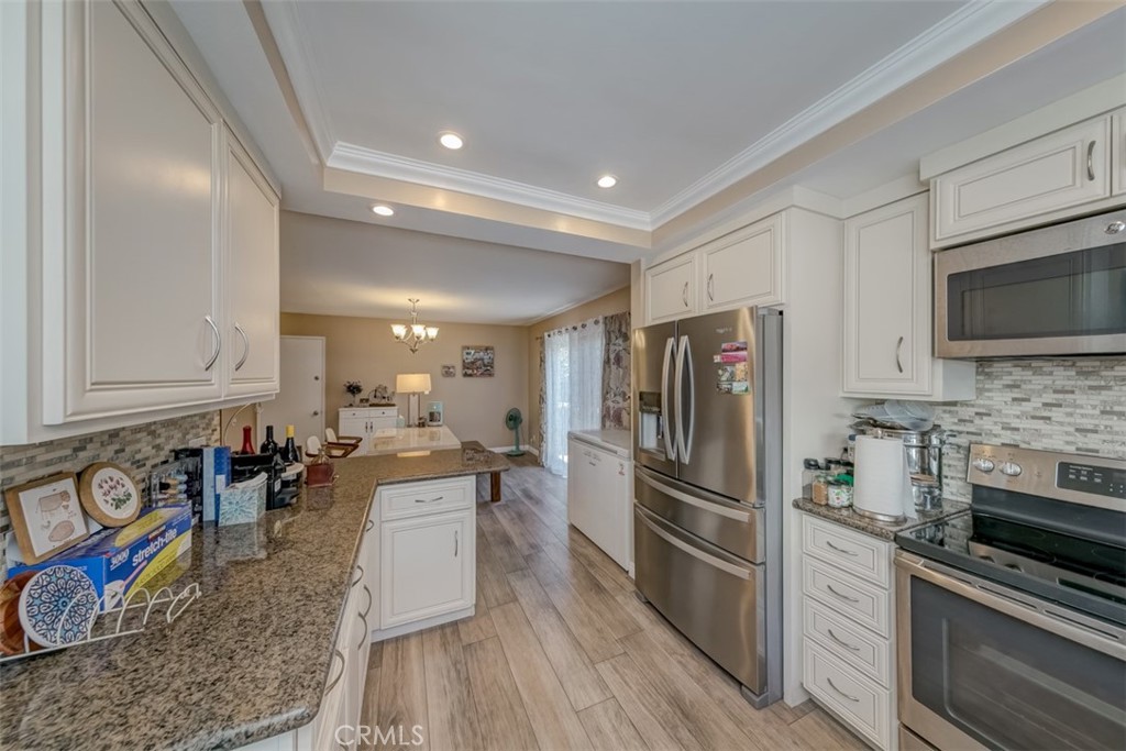 5403 Barrett Circle
