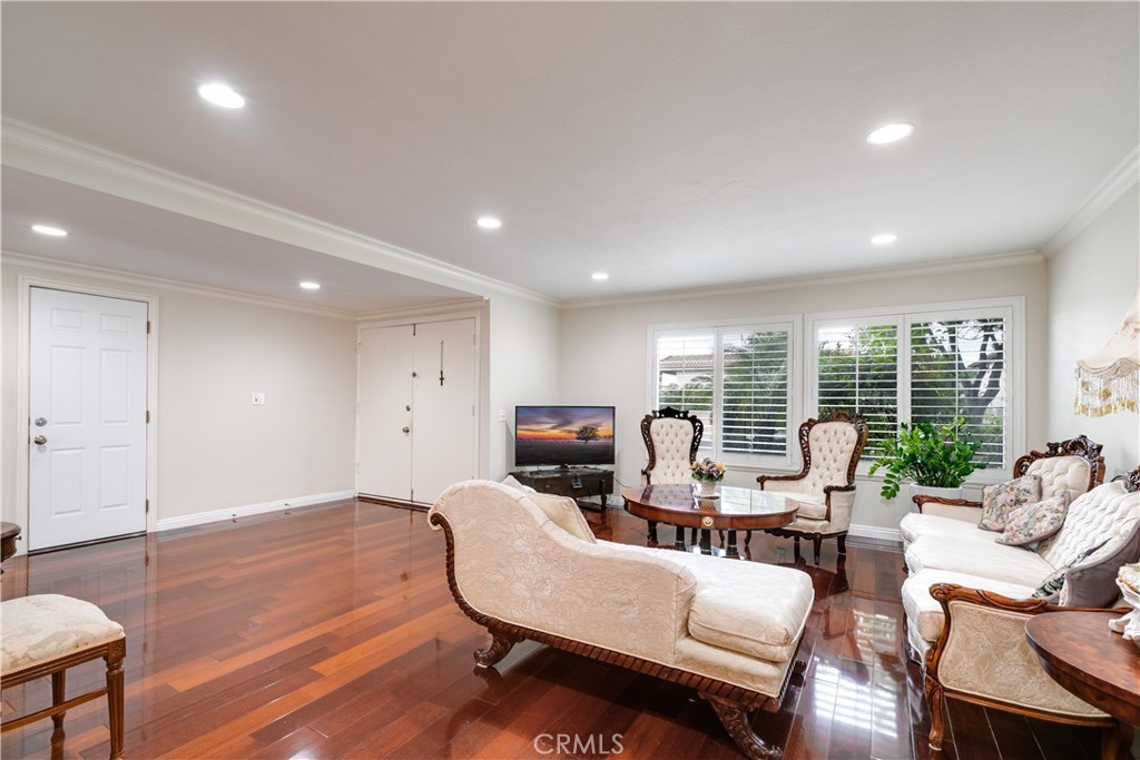 8218 Baldwin Circle