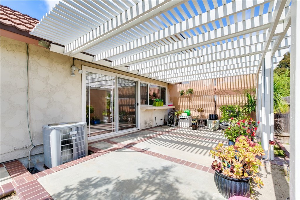 8218 Baldwin Circle