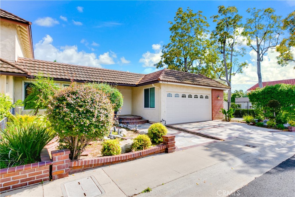 8218 Baldwin Circle