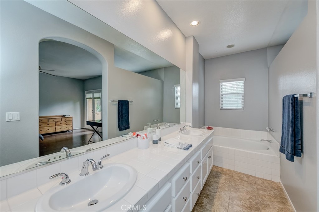 2019 Villa Del Lago Drive B
