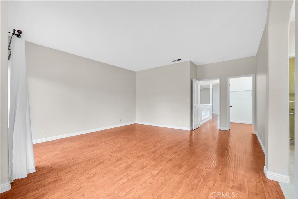 2074 Lake Shore Drive B