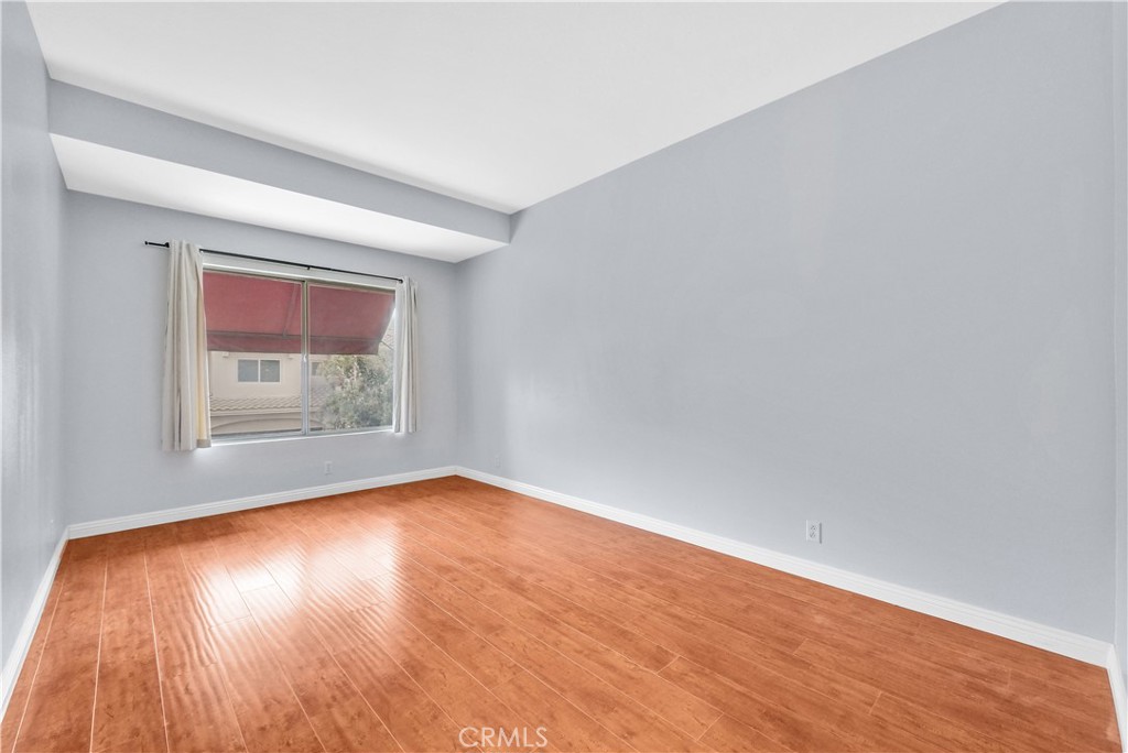 2074 Lake Shore Drive B