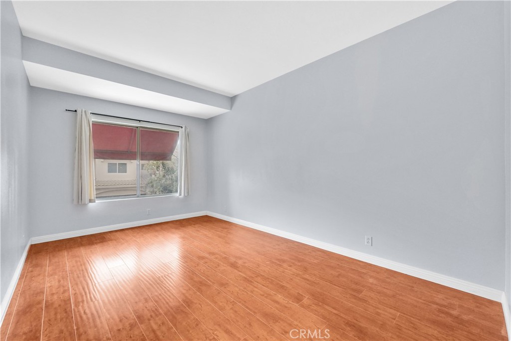 2074 Lake Shore Drive B