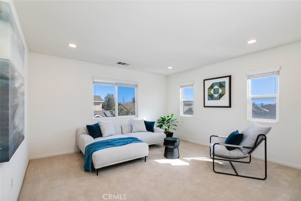 15823 Elfin Forest Avenue