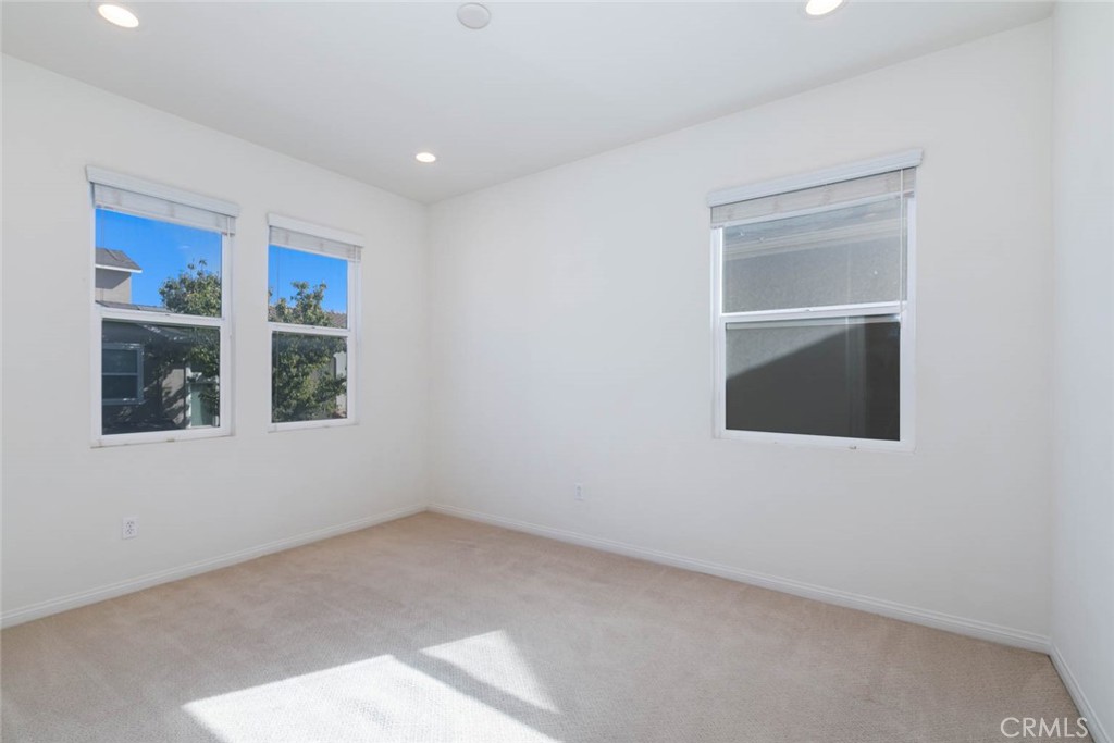 15823 Elfin Forest Avenue