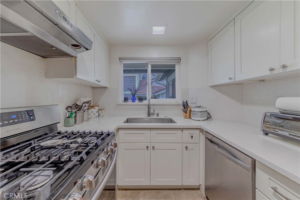 2201 Dublin Lane 3
