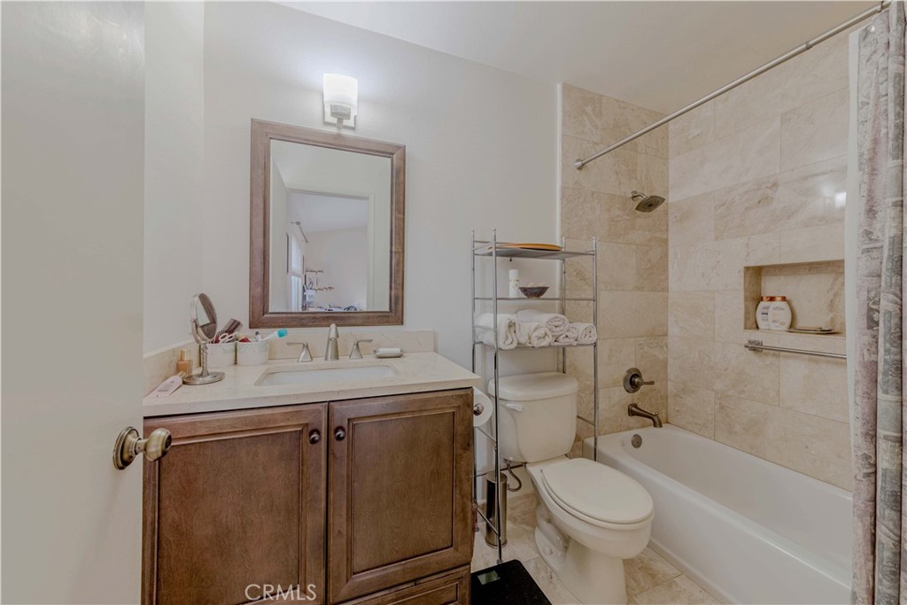 2201 Dublin Lane 3
