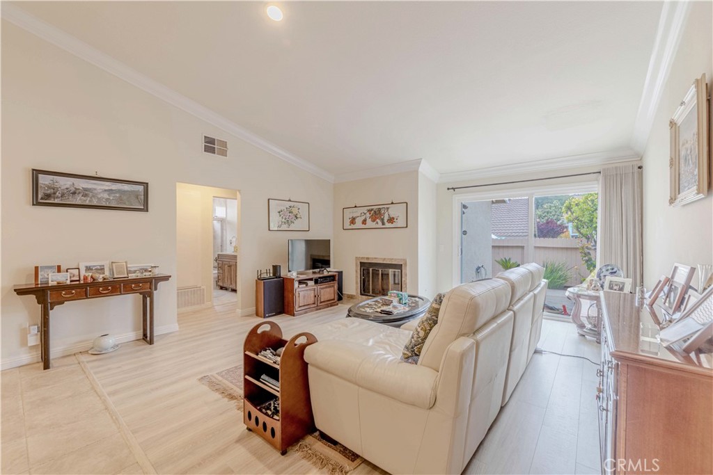 2201 Dublin Lane 3