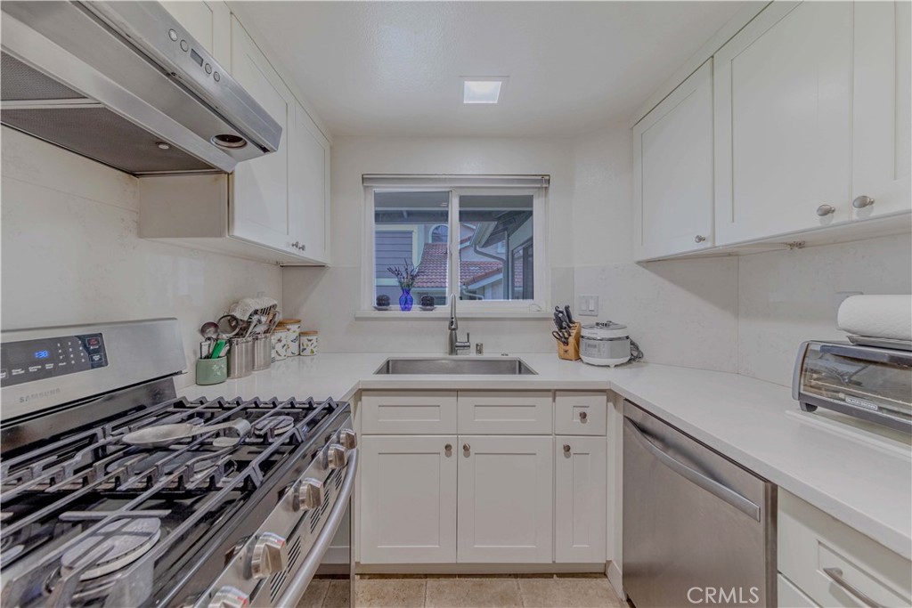 2201 Dublin Lane 3
