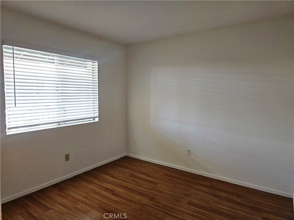 8732 Lomita C