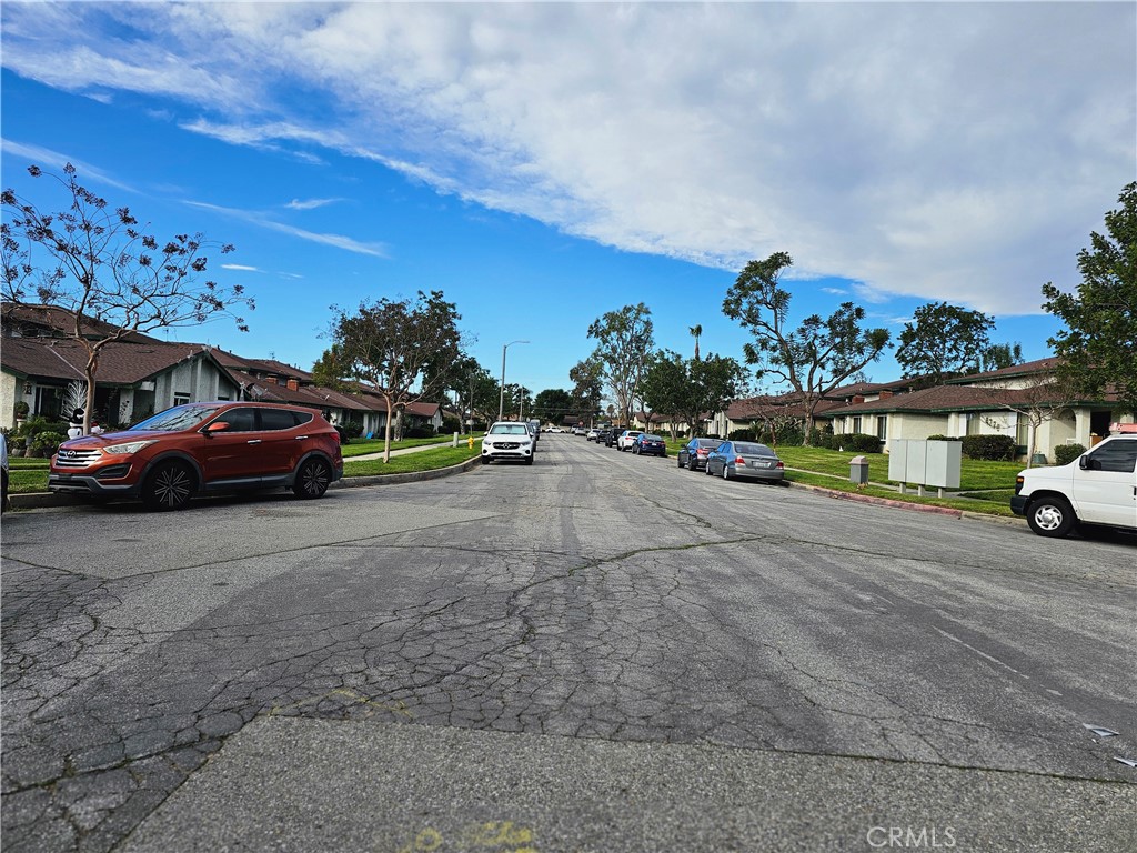 8732 Lomita C