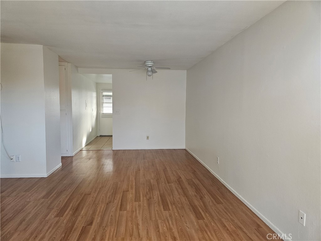 8732 Lomita C