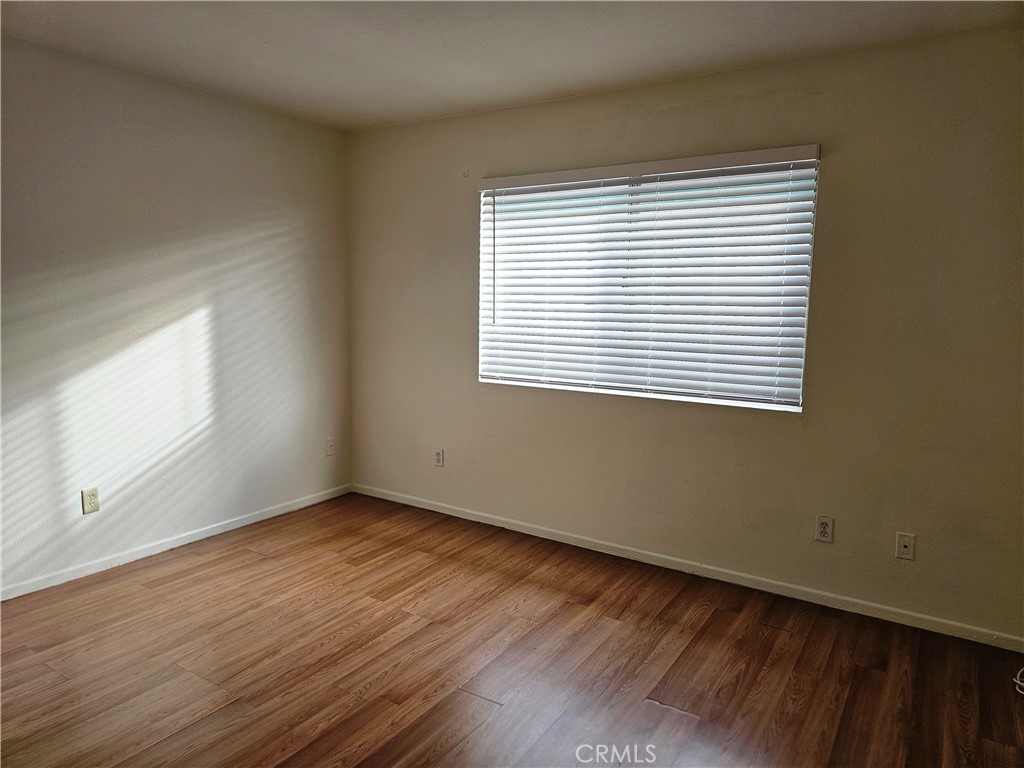 8732 Lomita C