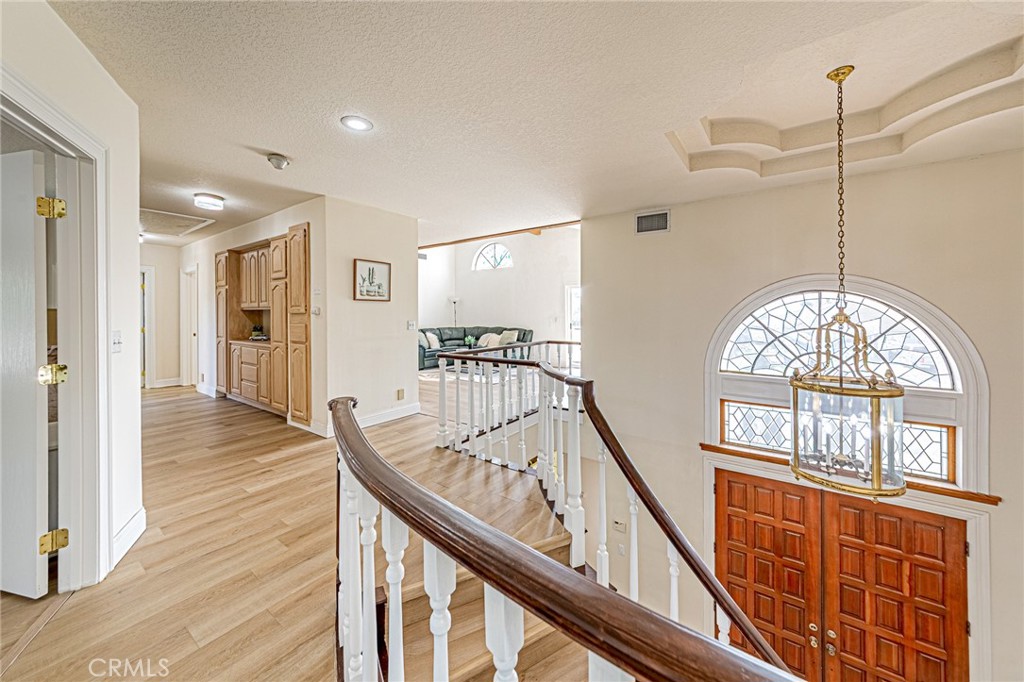 1737 Gainsborough Road