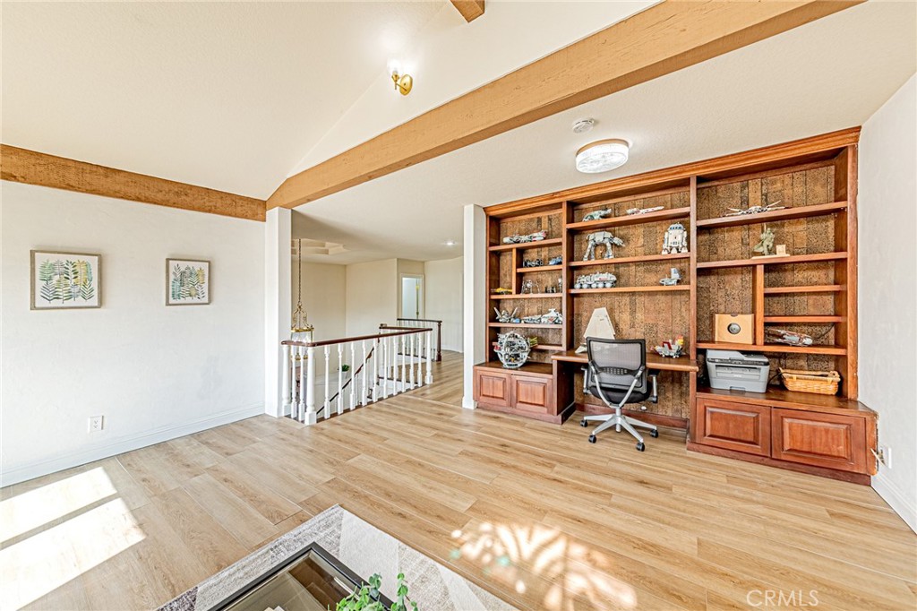 1737 Gainsborough Road