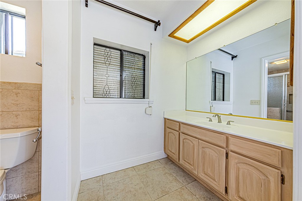 1737 Gainsborough Road