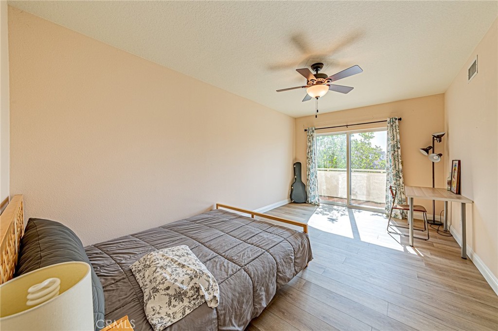 1737 Gainsborough Road