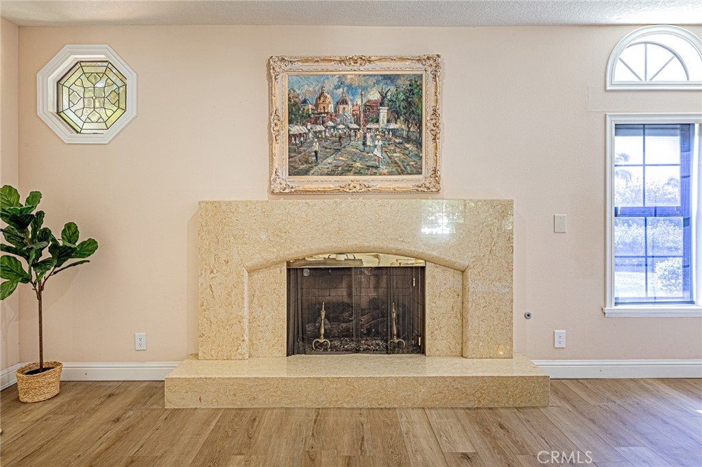 1737 Gainsborough Road