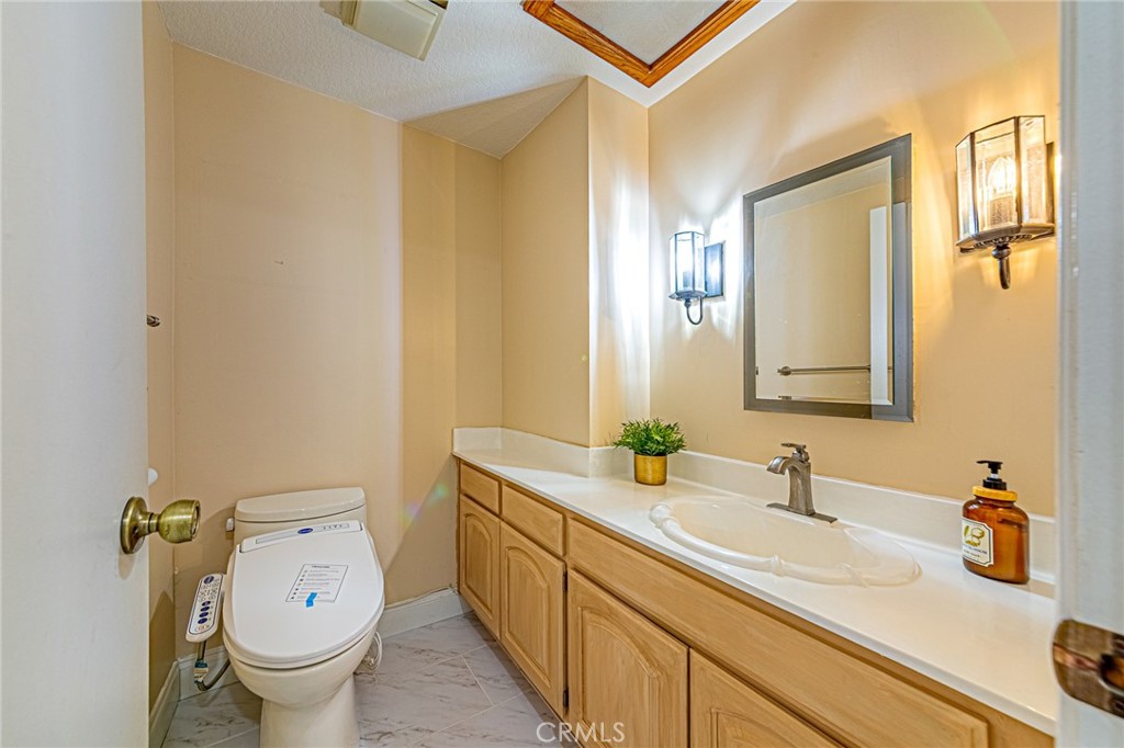 1737 Gainsborough Road