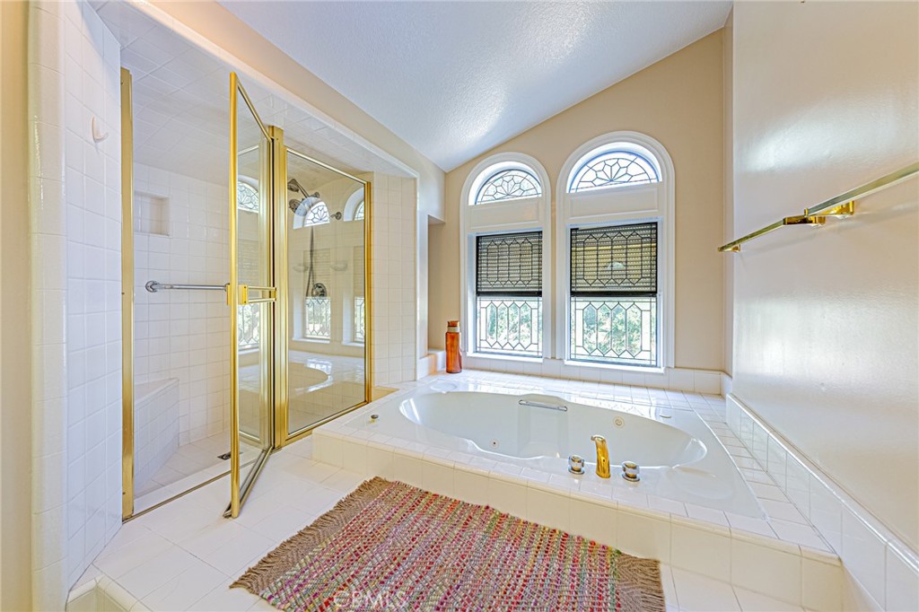 1737 Gainsborough Road