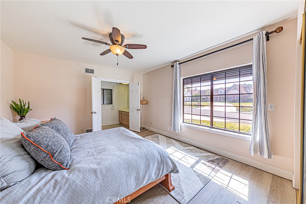 1737 Gainsborough Road