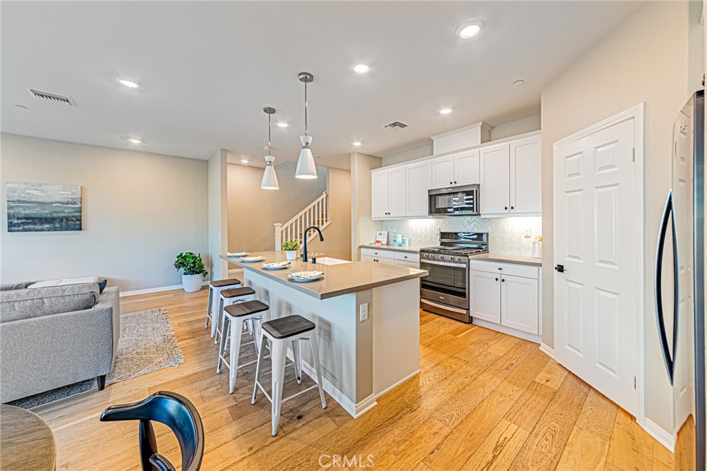 1705 Almond Tree