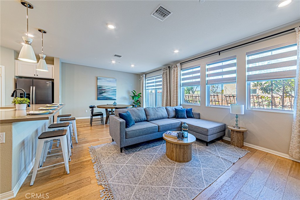 1705 Almond Tree