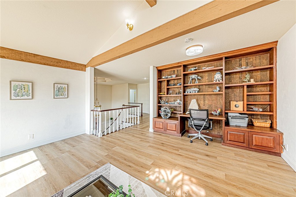 1737 Gainsborough Road