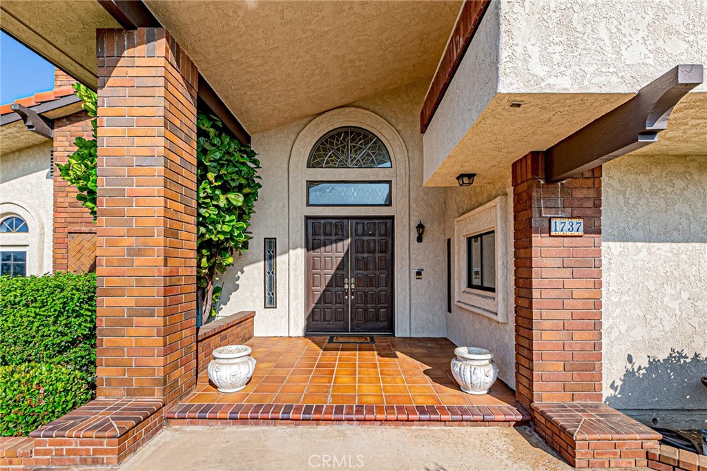 1737 Gainsborough Road