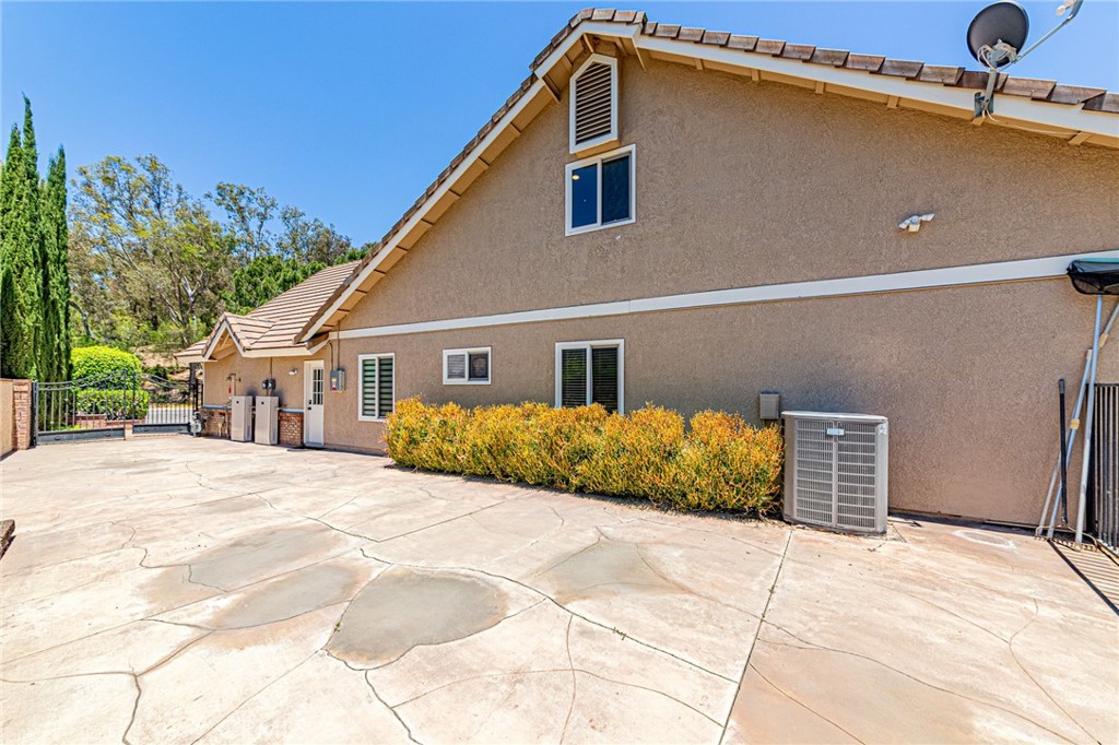 22260 Starlight Drive