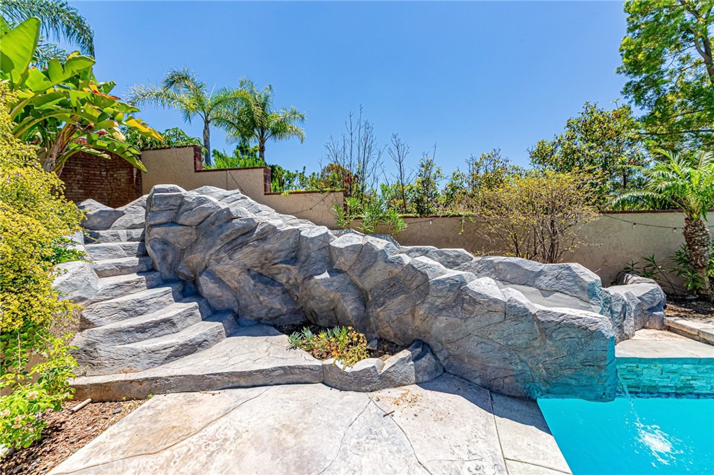 22260 Starlight Drive