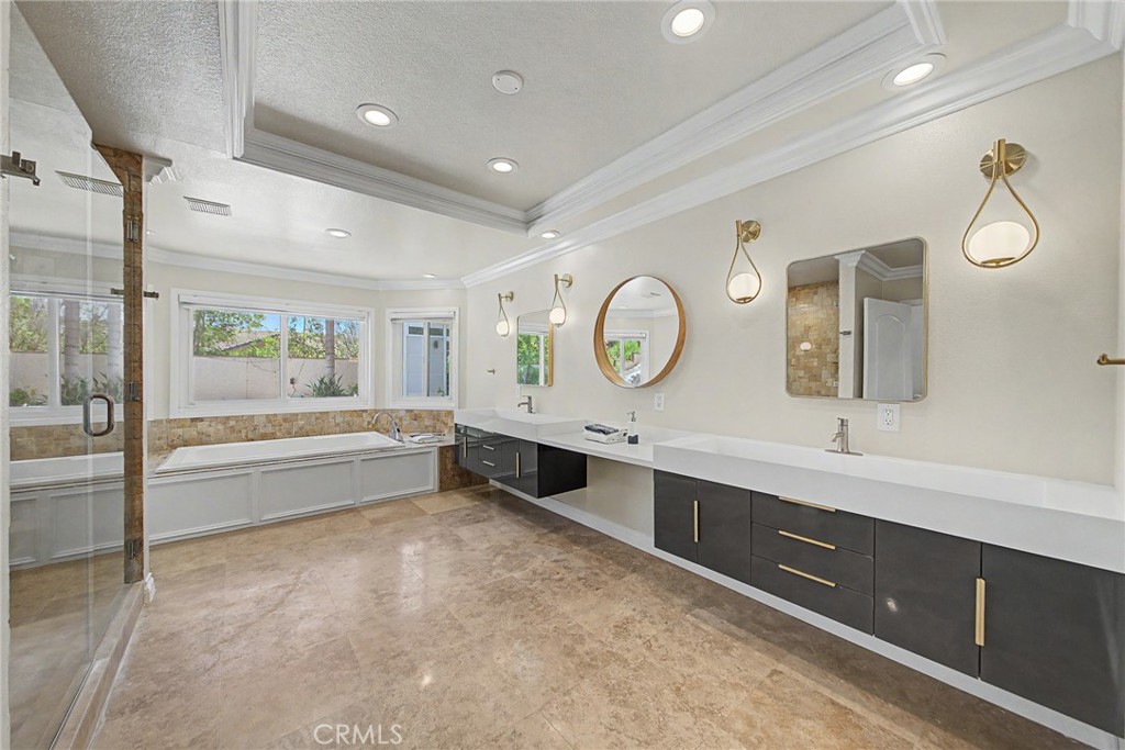 22260 Starlight Drive
