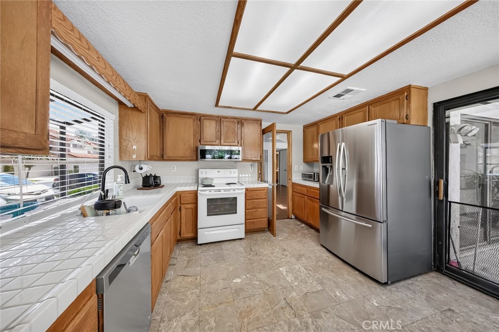 22935 Estoril Drive 6