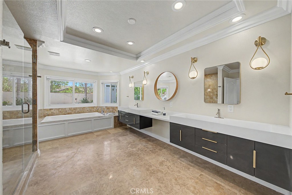 22260 Starlight Drive
