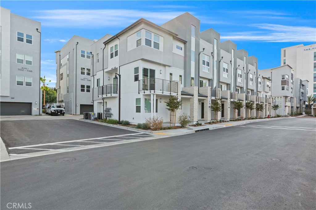 1406 S. Urban Street