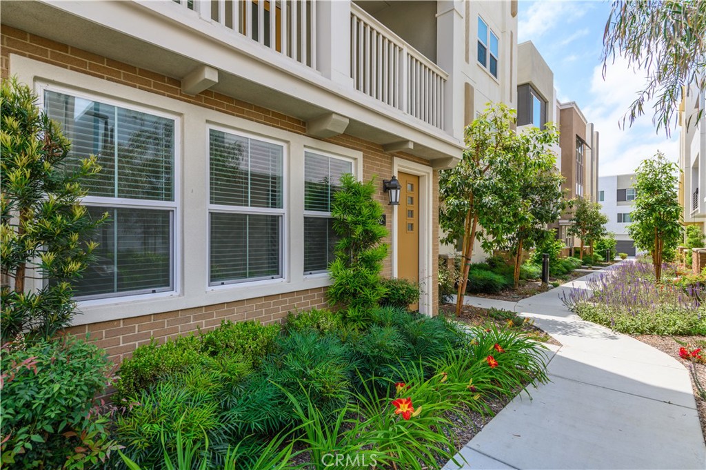 9552 Bluewater Place