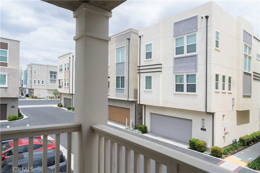 9552 Bluewater Place