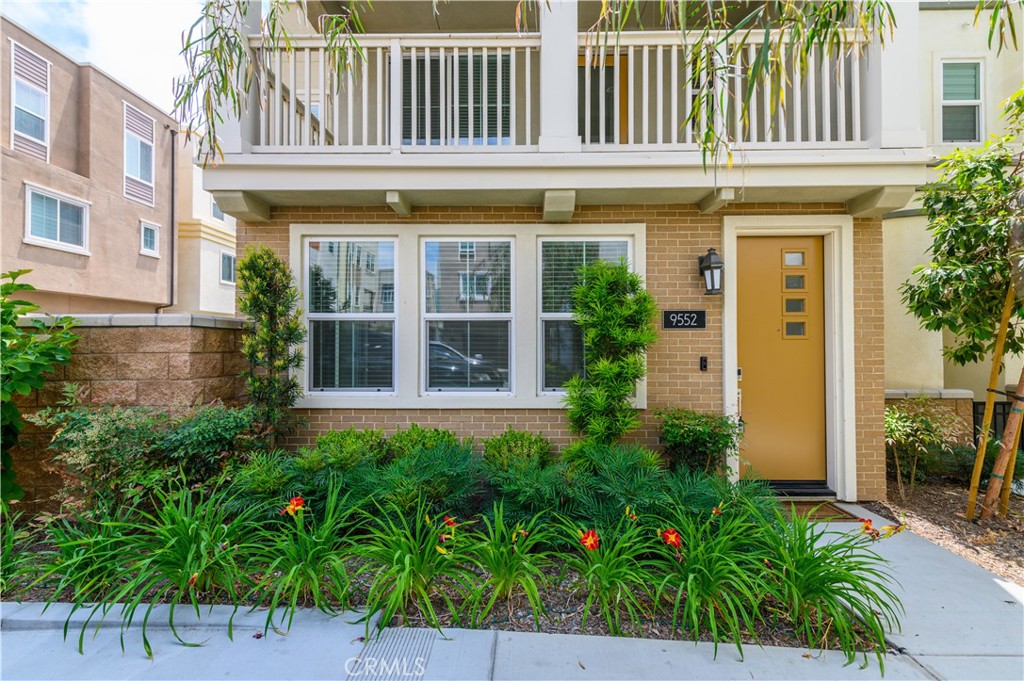 9552 Bluewater Place