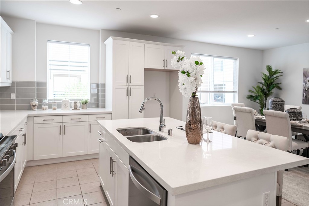 9552 Bluewater Place