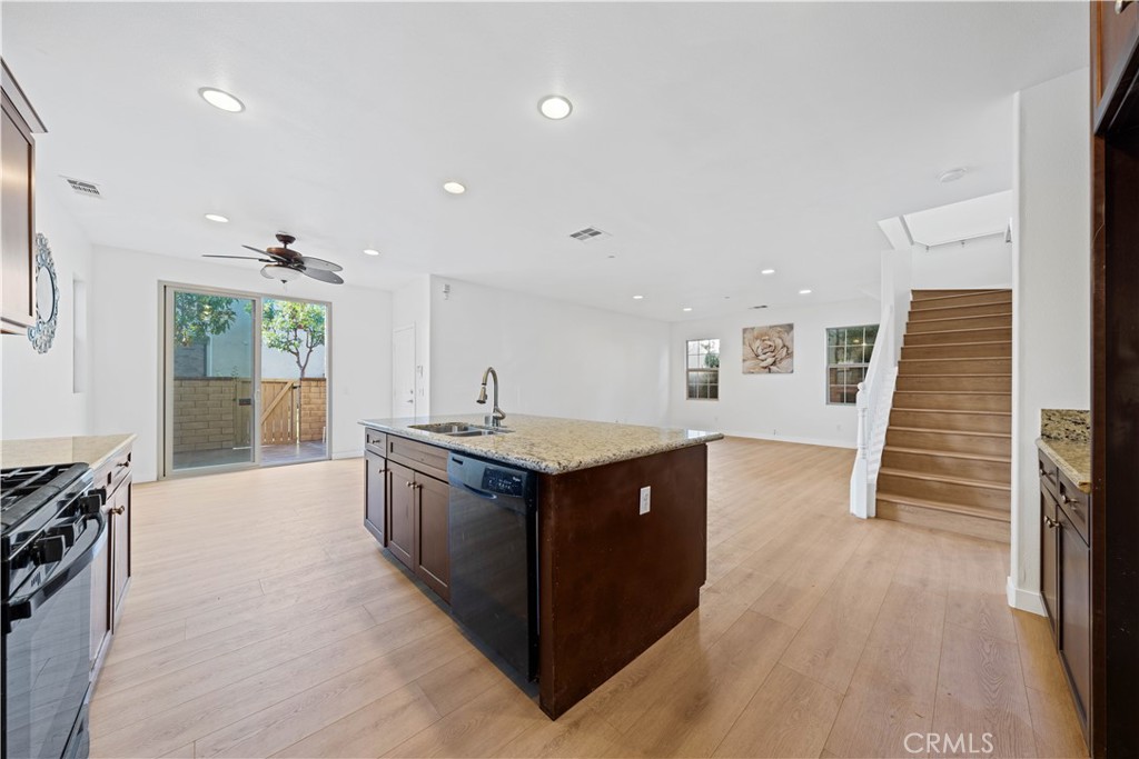 1329 N Crape Myrtle Drive