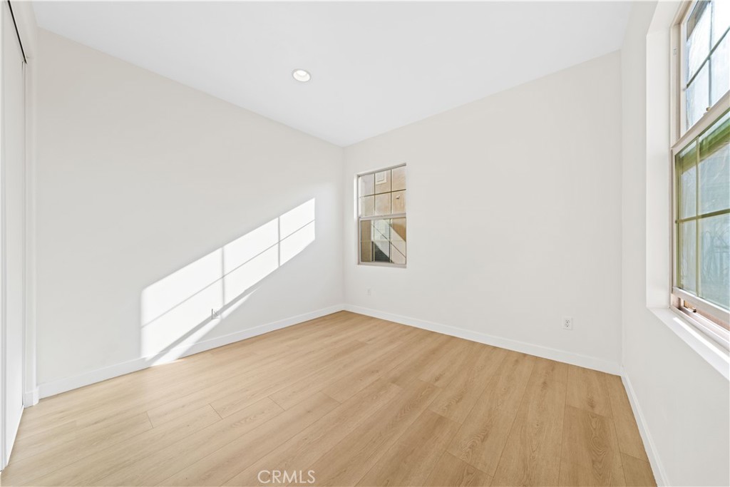 1329 N Crape Myrtle Drive